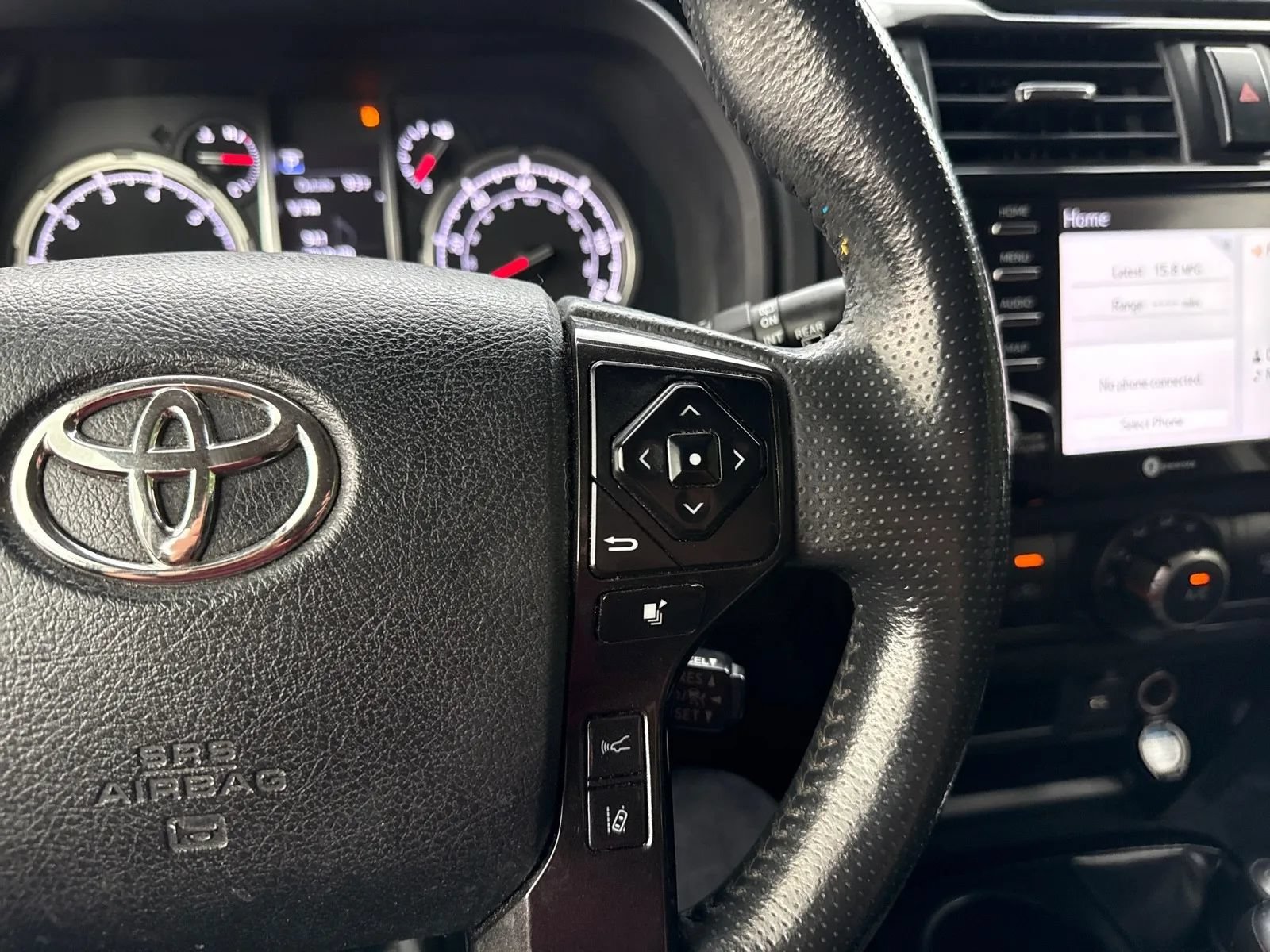 Used 2020 Toyota 4Runner TRD Off-Road AWD/4WD image 17