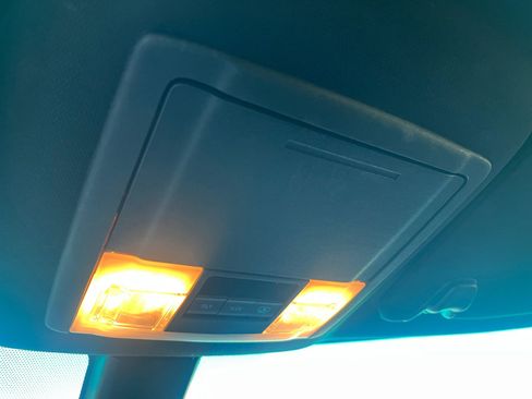 Used 2016 Ford Explorer Platinum image 33