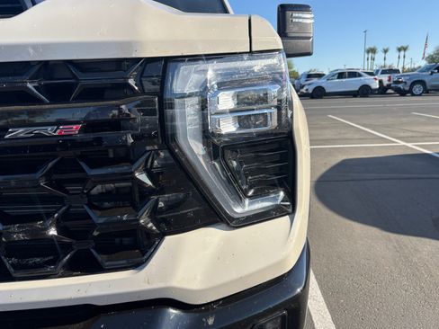 Used 2026 Chevrolet Silverado 2500 ZR2 AWD/4WD image 7