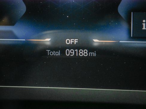 Used 2025 BMW X1 xDrive28i w/ Convenience Package image 22