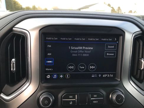 Used 2022 Chevrolet Silverado 3500 LT w/ Convenience Package image 23