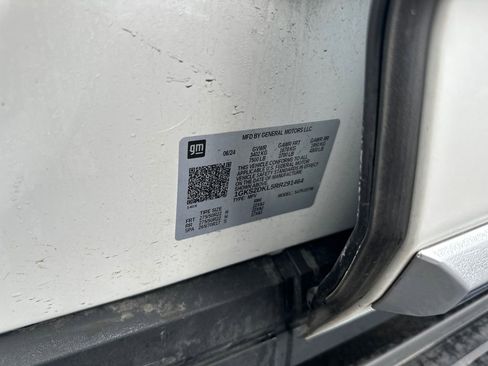 Used 2024 GMC Yukon Denali w/ Denali Reserve Package image 34