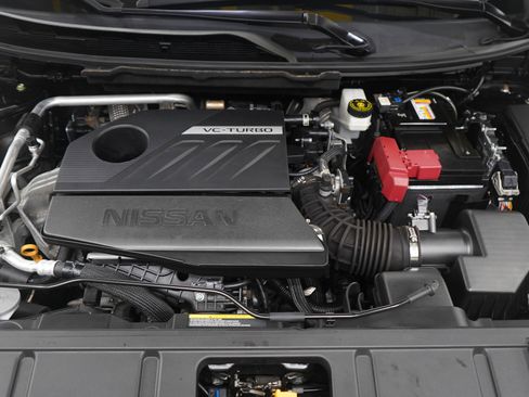 Used 2022 Nissan Rogue SV w/ SV Premium Package image 30