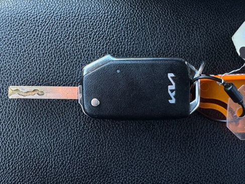 Used 2023 Kia Forte LXS w/ LXS Technology Package FWD image 29