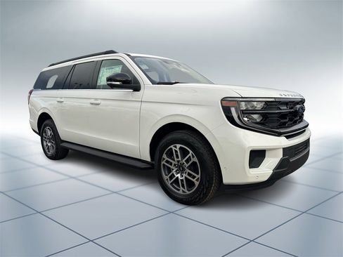 New 2025 Ford Expedition Max Active image 2