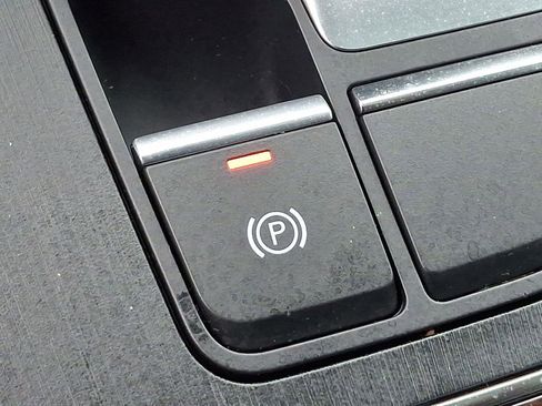 Used 2019 Audi Q5 2.0T Premium Plus w/ Premium Plus Package image 25