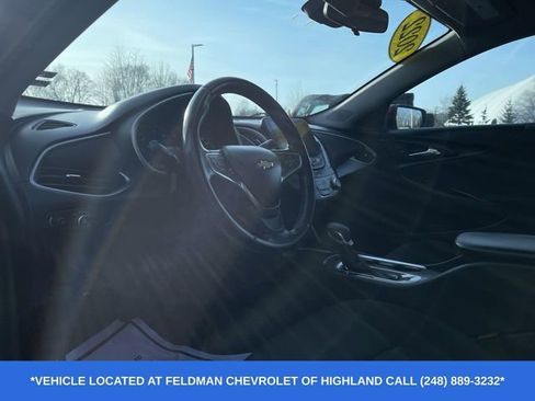 Used 2022 Chevrolet Malibu RS image 11