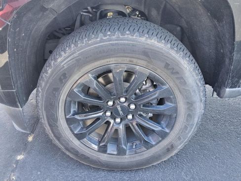 Used 2022 GMC Canyon Elevation w/ Elevation Premium Package RWD image 9