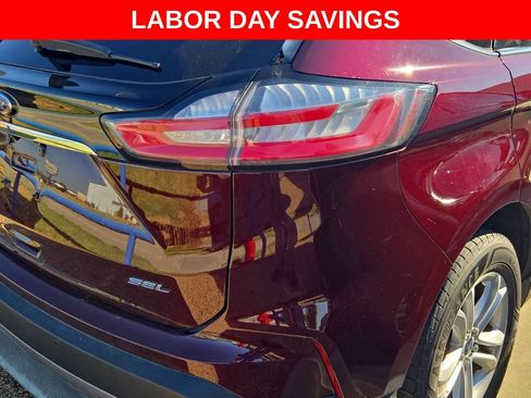 Used 2020 Ford Edge SEL w/ Convenience Package FWD image 17
