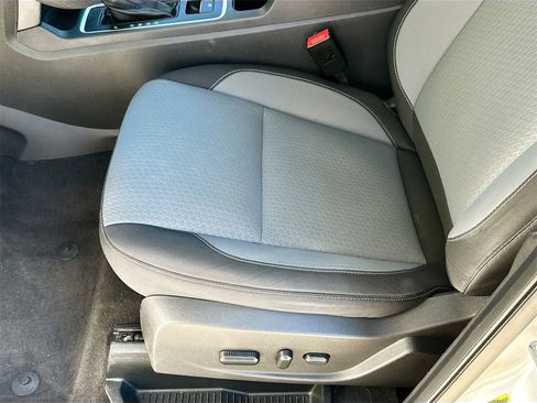 Used 2018 Ford Escape SE image 18