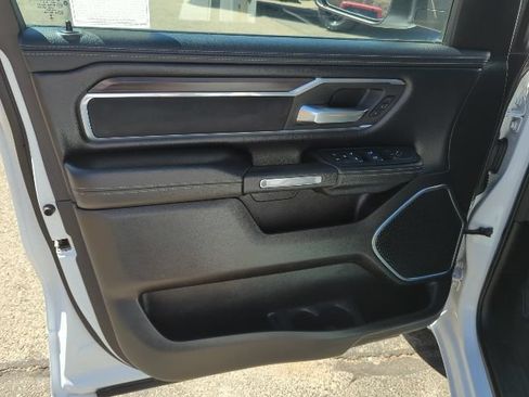 Used 2025 RAM 1500 Laramie AWD/4WD image 18