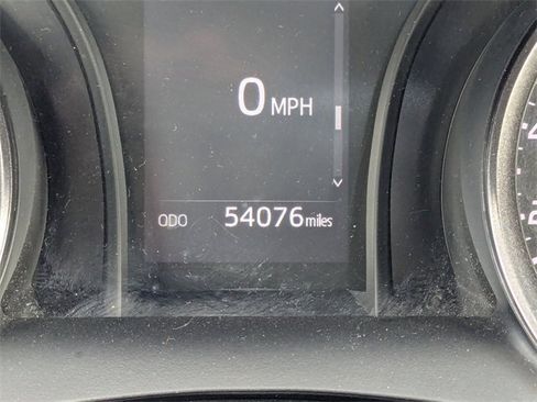 Used 2024 Toyota Camry SE image 28