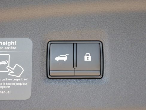 Certified 2025 INFINITI QX50 Luxe AWD/4WD image 9