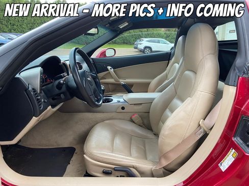 Used 2005 Chevrolet Corvette Coupe w/ Preferred Equipment Group RWD image 3