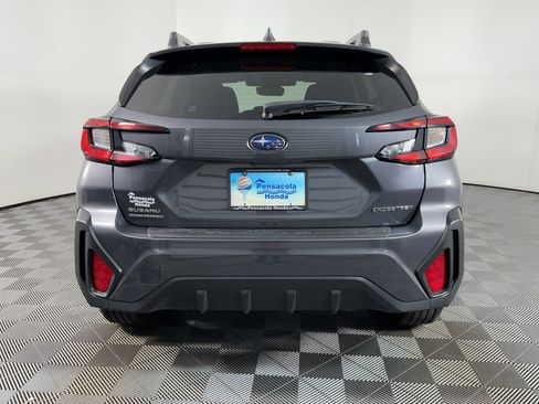 Used 2024 Subaru Crosstrek 2.0i Premium image 8