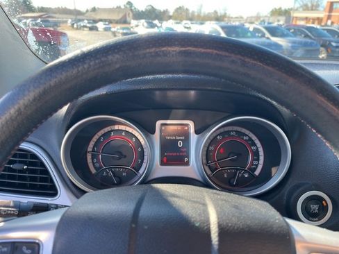 Used 2015 Dodge Journey R/T w/ Flexible Seating Group image 21