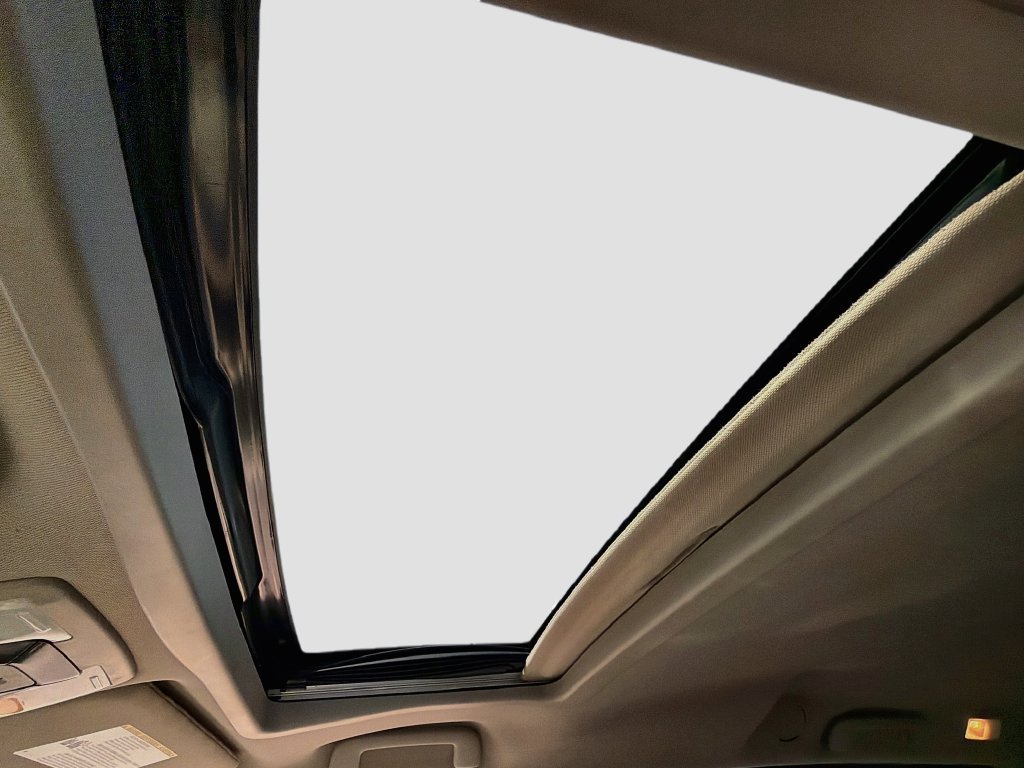Used 2016 Toyota Sienna XLE FWD image 13