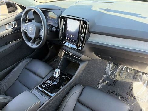 New 2025 Volvo XC40 B5 Plus w/ Climate Package image 13