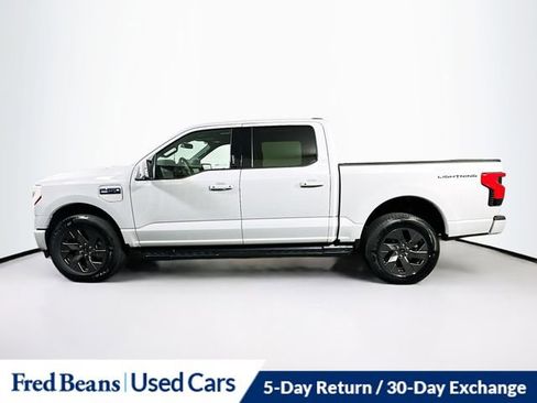 Used 2024 Ford F150 Lightning Lariat image 4