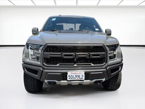 Used 2018 Ford F150 Raptor w/ Equipment Group 802A Luxury AWD/4WD image 2