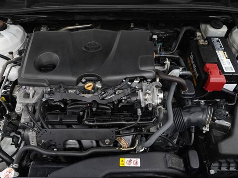 Used 2021 Toyota Camry SE w/ Carpet Mat Package (TMS) FWD image 28