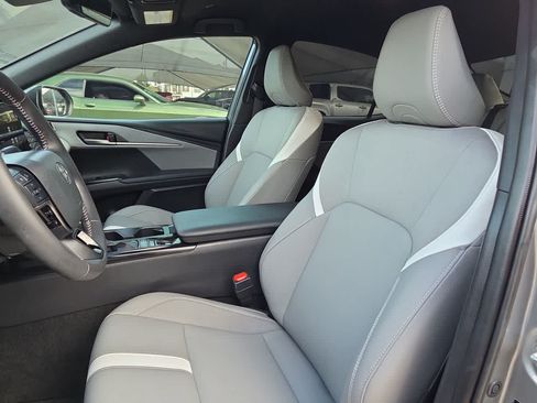 Certified 2025 Toyota Camry SE w/ Convenience Package FWD image 15