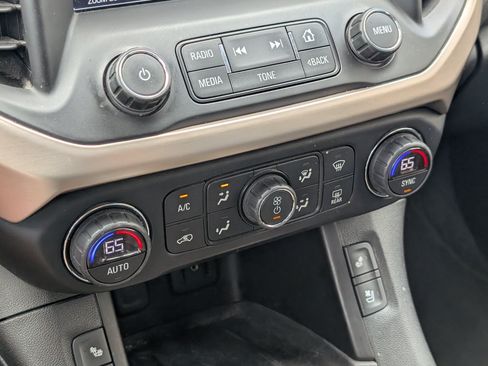 Used 2017 GMC Acadia Denali w/ Technology Package FWD image 17