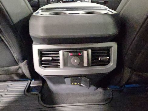 Used 2026 Ford F250 Lariat w/ Lariat Premium Package AWD/4WD image 36