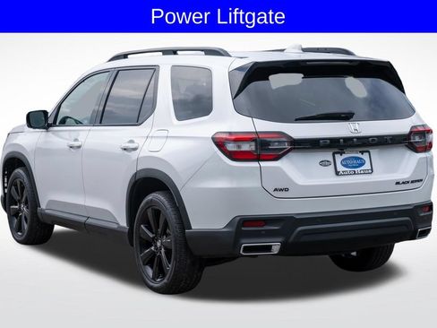 Used 2025 Honda Pilot Black Edition image 6