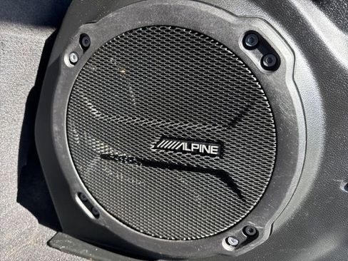 Used 2020 Jeep Wrangler Unlimited Sahara image 10