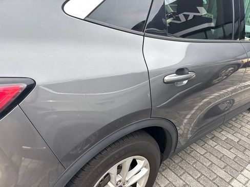 Used 2021 Ford Escape SE FWD image 5