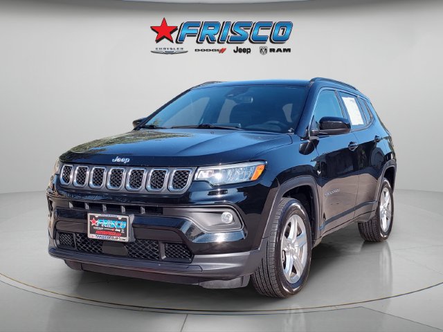 Used 2024 Jeep Compass Latitude AWD/4WD image 3