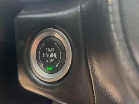 Used 2024 Chevrolet Tahoe LT RWD image 18