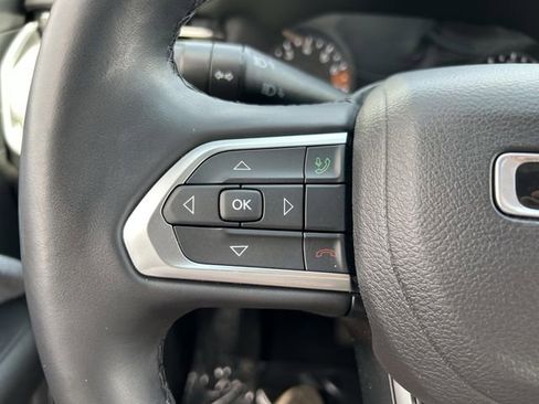 Used 2022 Jeep Compass Latitude w/ Sun and Sound Group AWD/4WD image 18