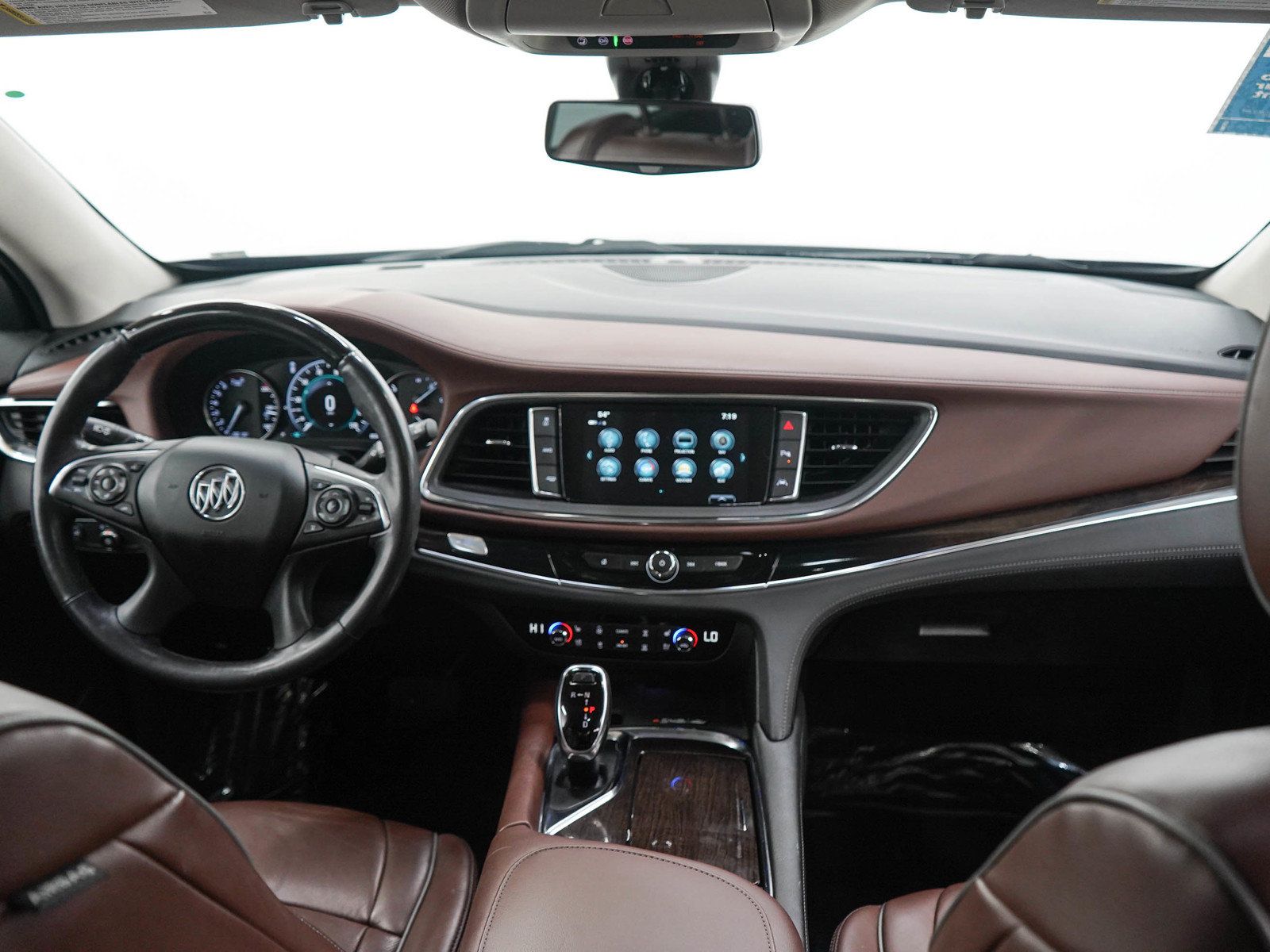 Used 2018 Buick Enclave Avenir w/ Avenir Technology Package AWD/4WD image 13