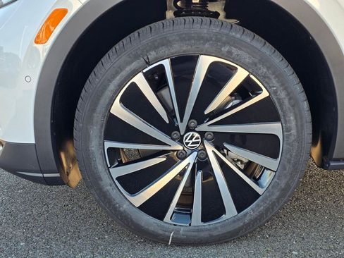 New 2026 Volkswagen ID.4 Pro AWD/4WD image 10