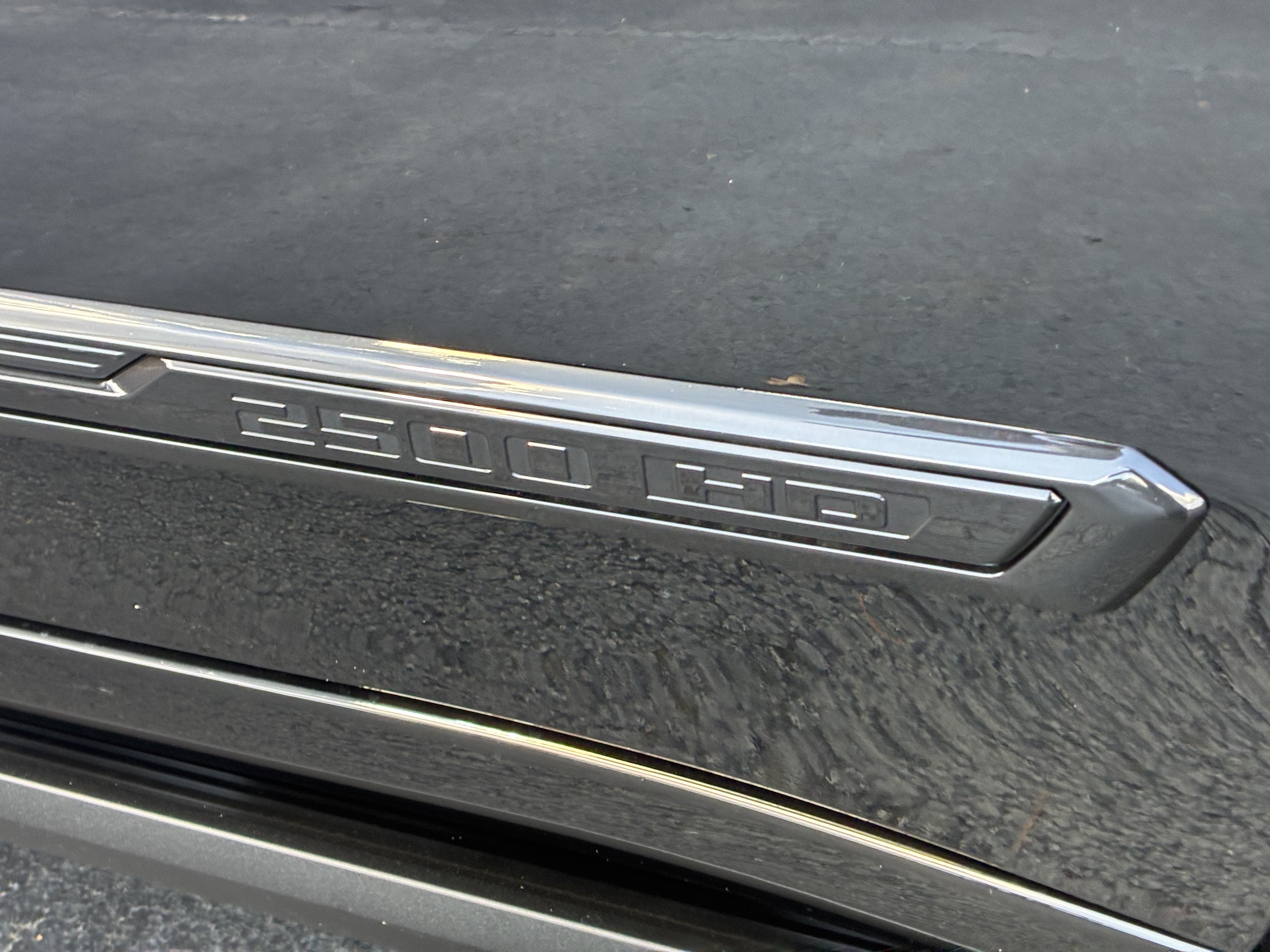 New 2026 Chevrolet Silverado 2500 High Country w/ Midnight Edition AWD/4WD image 7