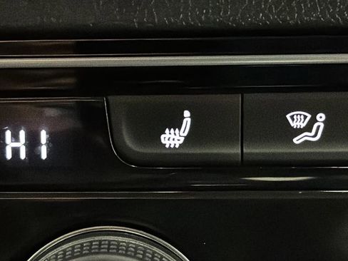 Used 2023 Volkswagen Atlas SEL image 12