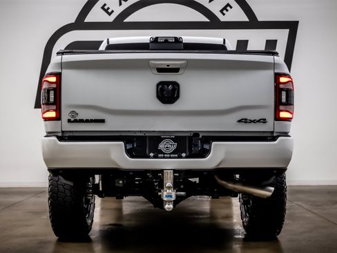 Used 2023 RAM 2500 Laramie AWD/4WD image 11