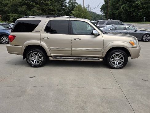 Used 2007 Toyota Sequoia Limited RWD image 7