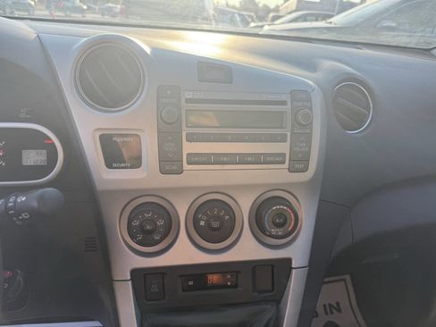 Used 2009 Toyota Matrix XRS image 21