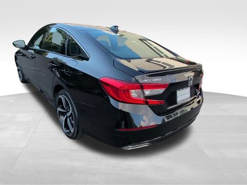 Used 2018 Honda Accord Sport image 3