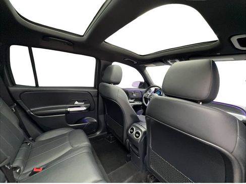 Used 2022 Mercedes-Benz GLB 250 image 25