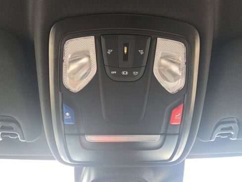 Used 2025 RAM 2500 Big Horn AWD/4WD image 28