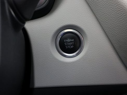 Used 2023 Toyota Corolla LE image 25