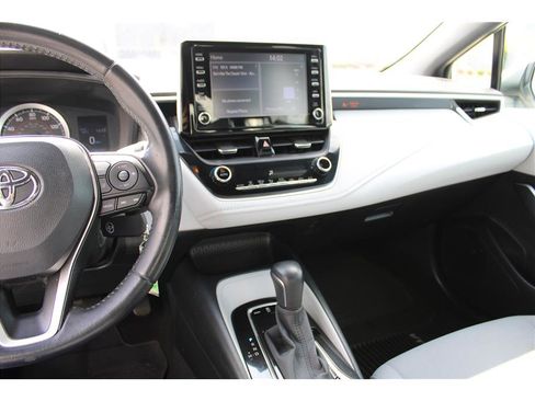 Used 2020 Toyota Corolla SE image 20