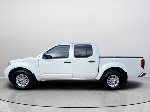 Used 2021 Nissan Frontier SV image 11