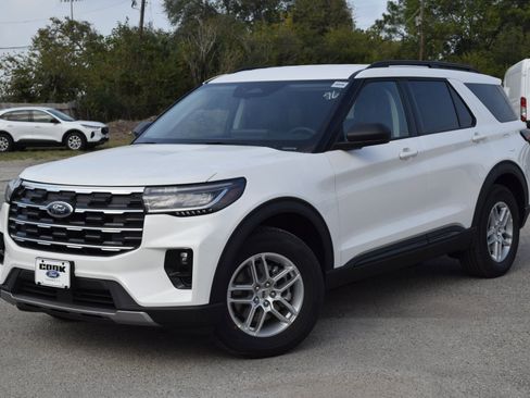 New 2026 Ford Explorer Active w/ Active Comfort Package image 1