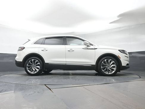 Used 2022 Lincoln Nautilus Reserve w/ Cargo Utility Package AWD/4WD image 34