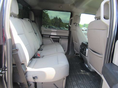 Used 2021 Ford F350 XLT w/ XLT Premium Package AWD/4WD image 19